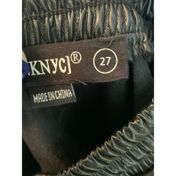 BLANK NYC Vegan Leather Joggers size 27 - Picture 7 of 7